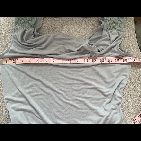 RW&CO Ice Blue Sleeveless Top Size Medium - Picture 6 of 7